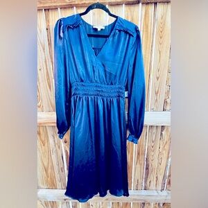PINCH SATIN V-NECK MIDI Blue Dress